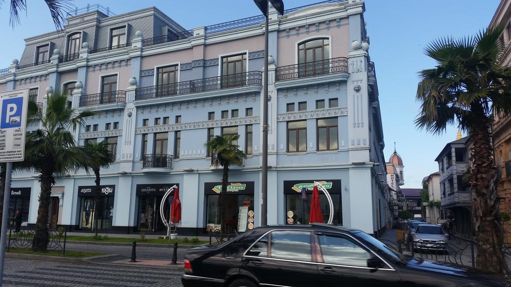 Nini'S Apartments Batumi Eksteriør bilde